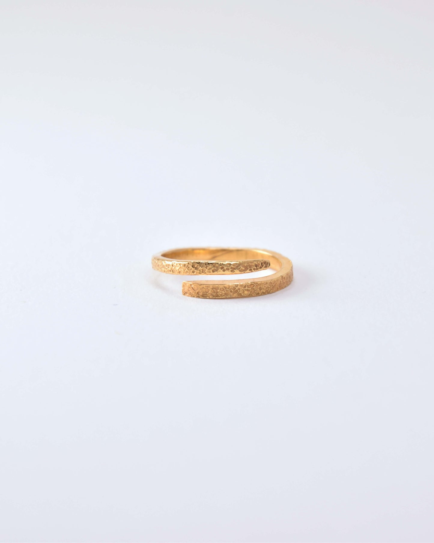 Twin Curve Ring